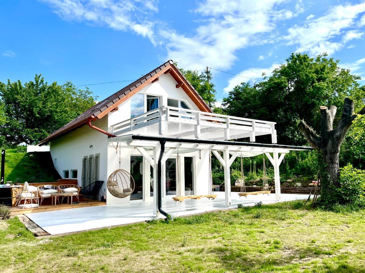 Bohemian Eco Lodge At Lake Balaton Kisapati Exterior foto